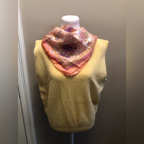 Vintage 1990s-Y2K Jantzen Pullover Vest Yellow Size Large + Bonus Vtg Scarf - Picture 3 of 14